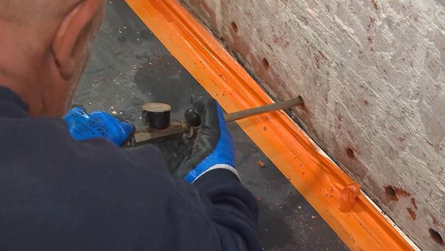 PROFESSIONEEL VOCHTPROBLEMEN AANPAKKEN