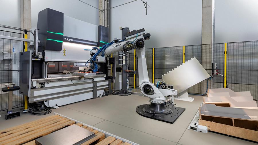Les solutions de pliage automatisées de LVD à EuroBLECH