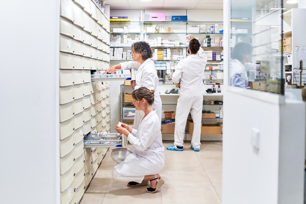 Dépenses pharmaceutiques en baisse relative et en hausse absolue