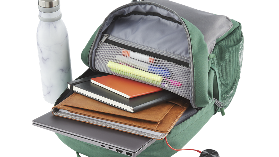 Pour les cartables et sacs à dos, le client veut voir et essayer