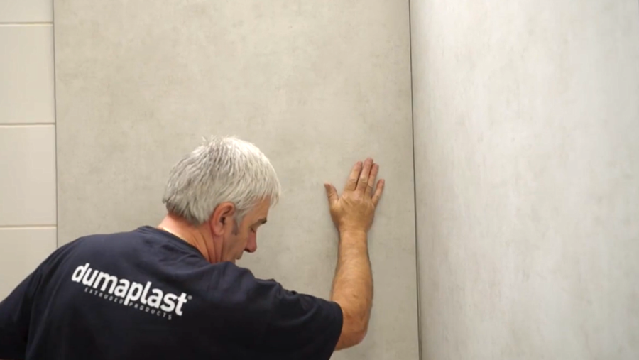 Une rénovation de salle de bains rapide et durable