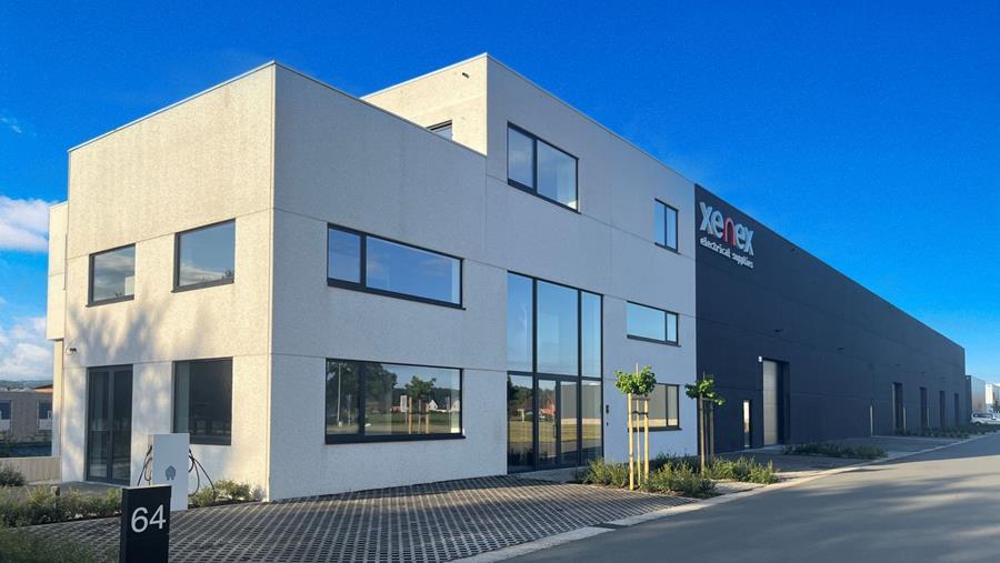 Xenex schakelt een versnelling hoger