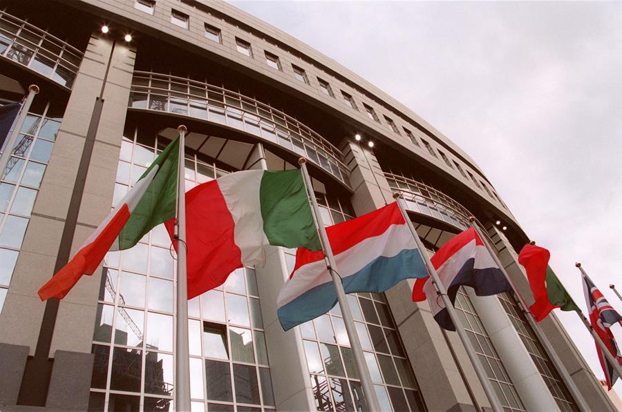 Pénuries de médicaments: le Parlement européen veut une solidarité obligatoire