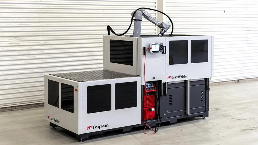 EasyWelder: dual-station las-cobot die blijft lassen bij omstellen