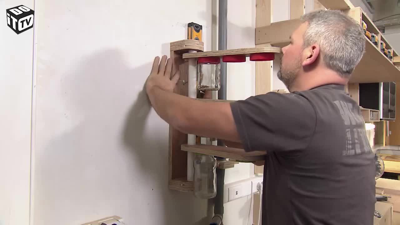 SCHROEVEN OPBERGEN IN JE ATELIER